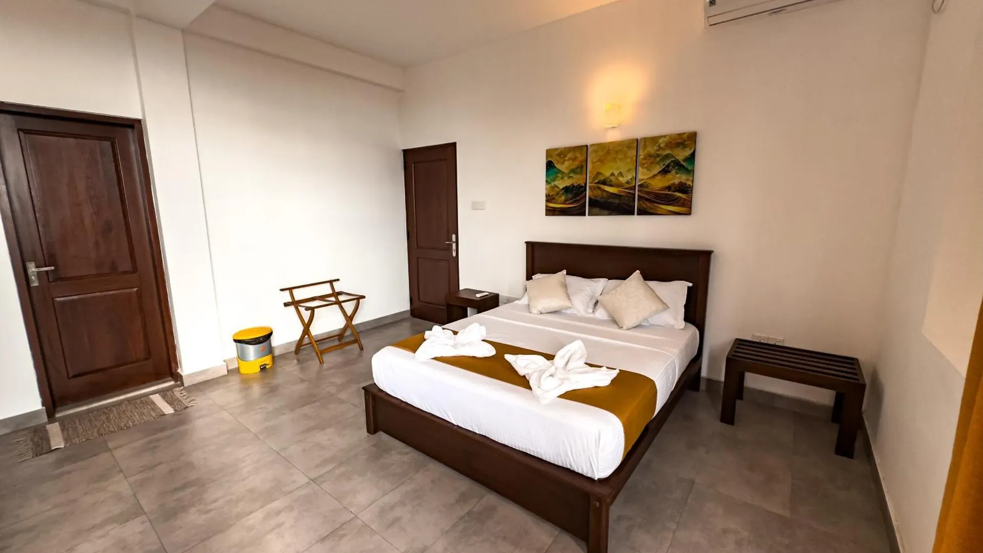 Hotel Red Chillies Tourist Inn Kandy Sri Lanka