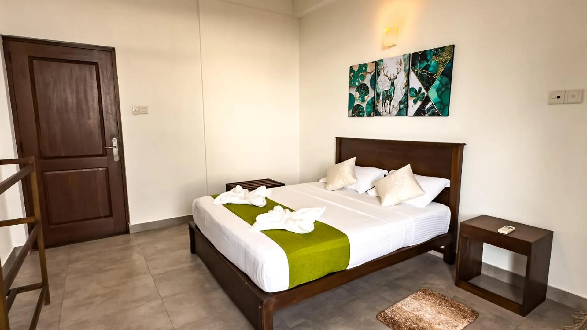 Hotel Red Chillies Tourist Inn Kandy Sri Lanka